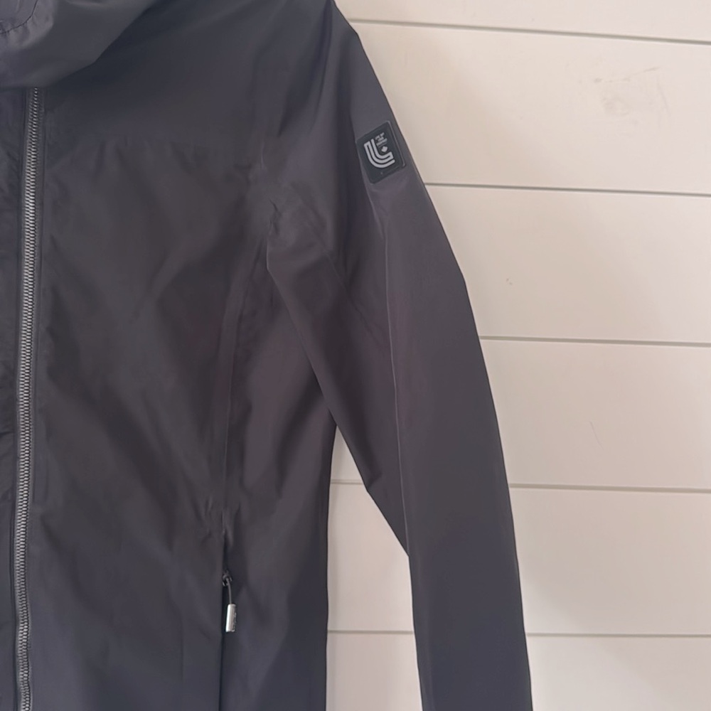 Lole Size XS Lainey Rain Jacket Durable Water Repellent (DWR) Breathable Black - Picture 9 of 17